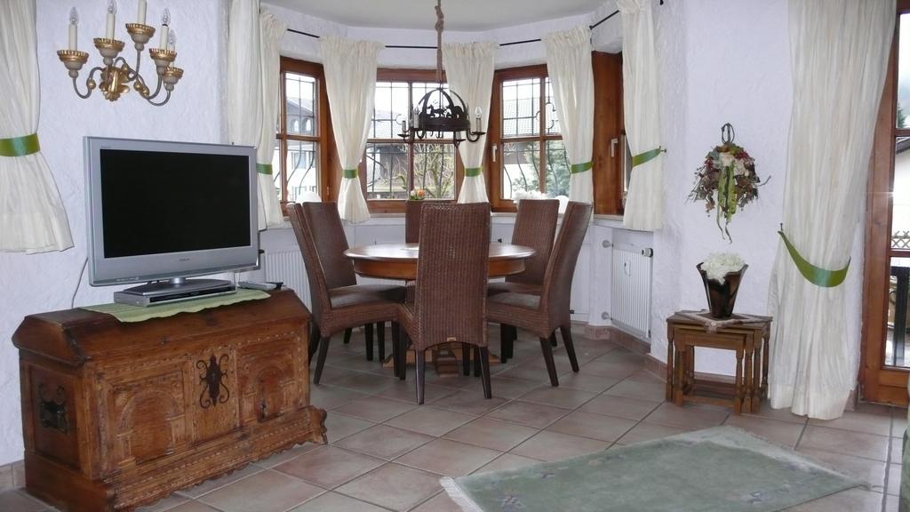 Apartment Xenia Garmisch-Partenkirchen Exteriör bild